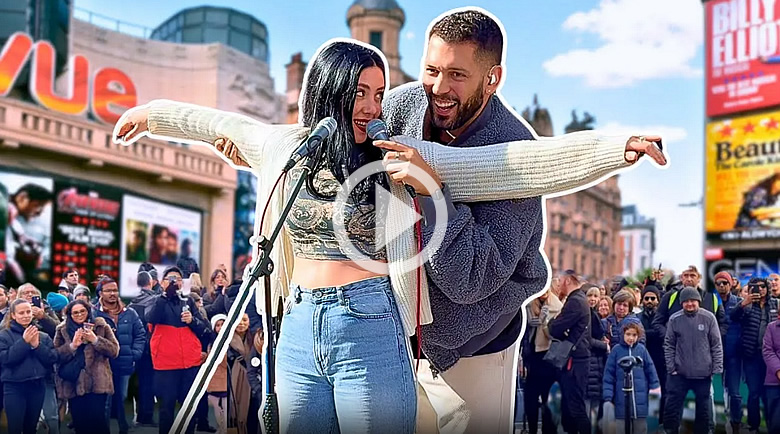 Amazing Street Singers